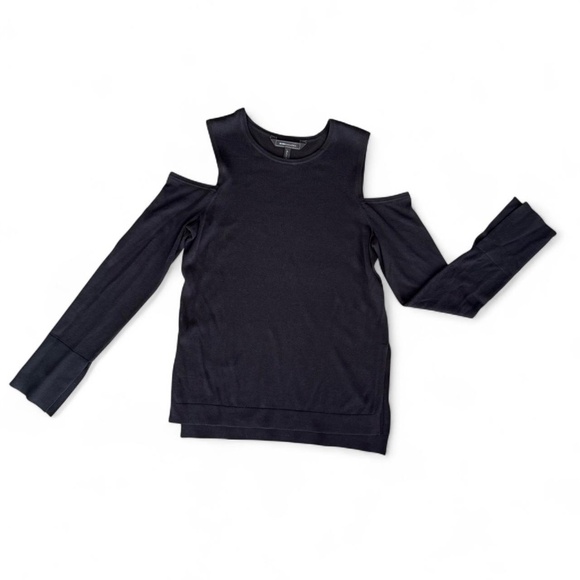 BCBGMaxAzria | Anita Cut out Shoulder Top - XS - Picture 4 of 5